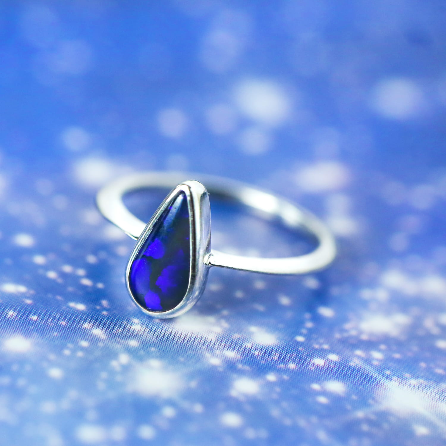 Pierścionek Opal r.9